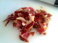 Trocear el jamón serrano