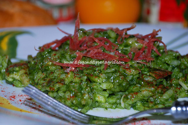 Arroz verde con bacon