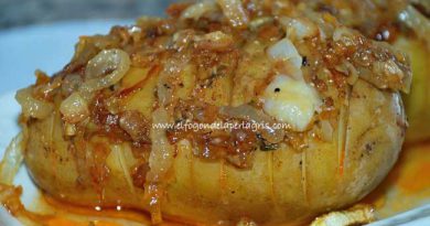 Patatas hasselback con cebolla y puerro confitado